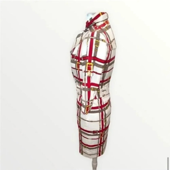 VINTAGE WOMANS DRESS "BELTS
BUCKLES AND BITS" PATTERN VERY
FLATTERING AND CLASSY - Picture 2 of 14